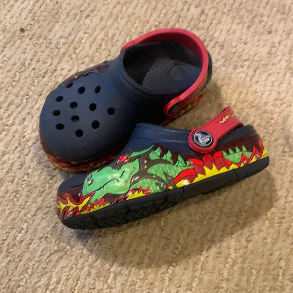 Boys crocs size 7 toddler